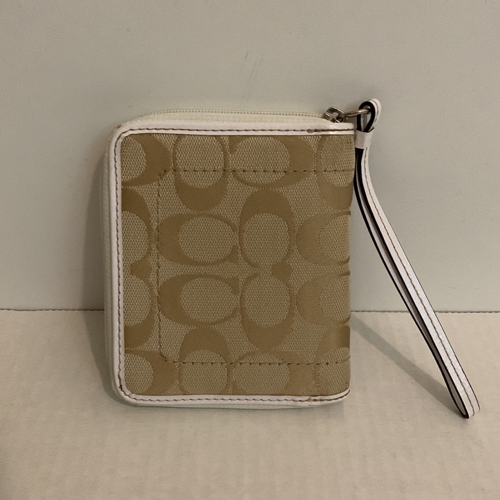 Coach Beige Signature Canvas Wristlet Wallet with White Trim - Picture 2 of 7